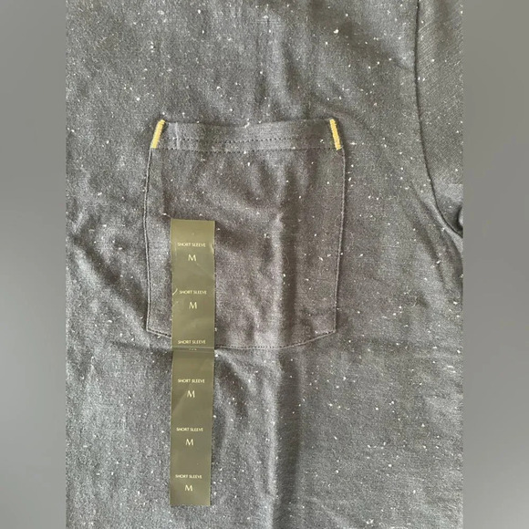 Banana Republic Vintage Pocket T-Shirt - Picture 2 of 7